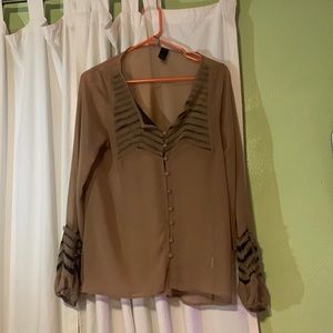 Nice dressy shirt for a fun night out